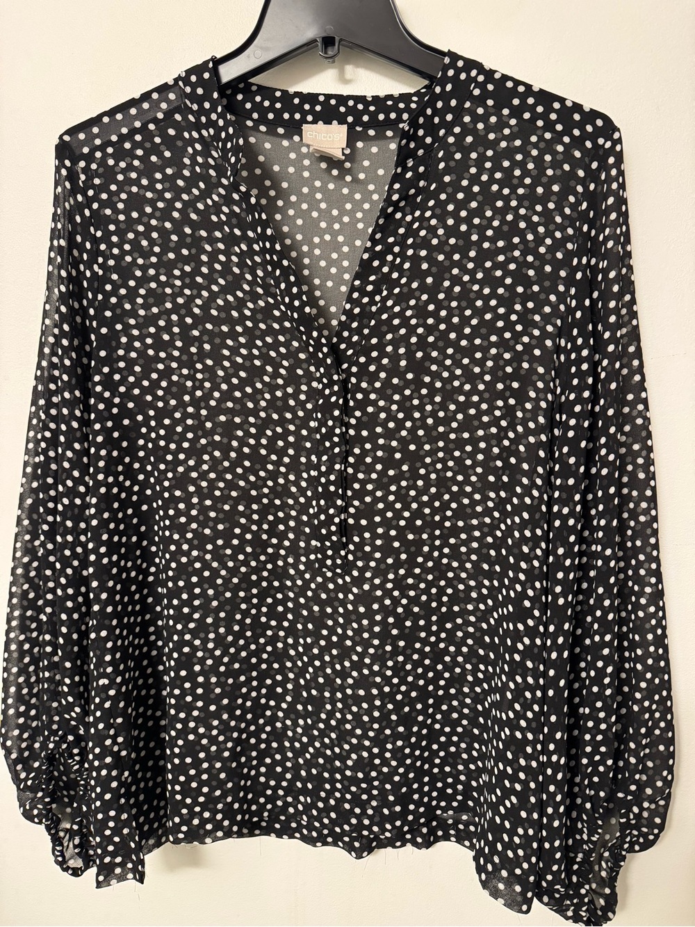 Chico's Black and White Polka Dot V-Neck Blouse size medium